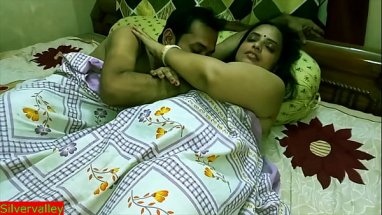 soniya bhabhi fucking with husband friend in hotel